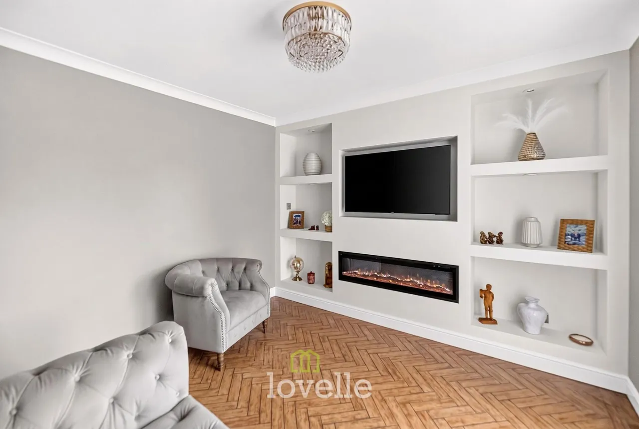 Tintagel Way, New Waltham, DN36, photo 11