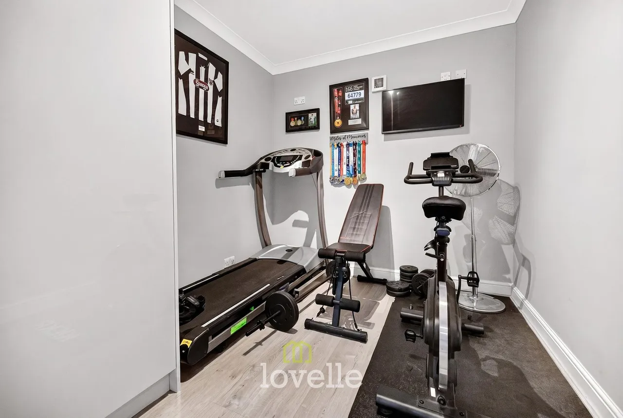 Tintagel Way, New Waltham, DN36, photo 13