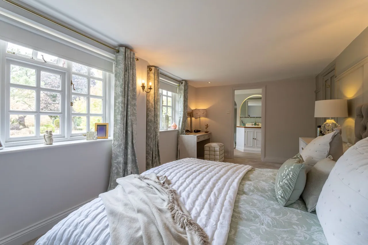 Reading Road, Mattingley, RG27, photo 14