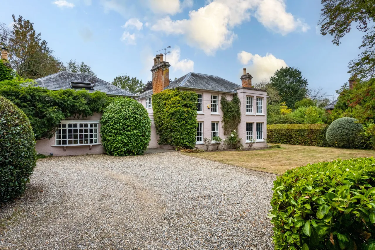 5 bed house for sale, Reading Road, Mattingley, RG27