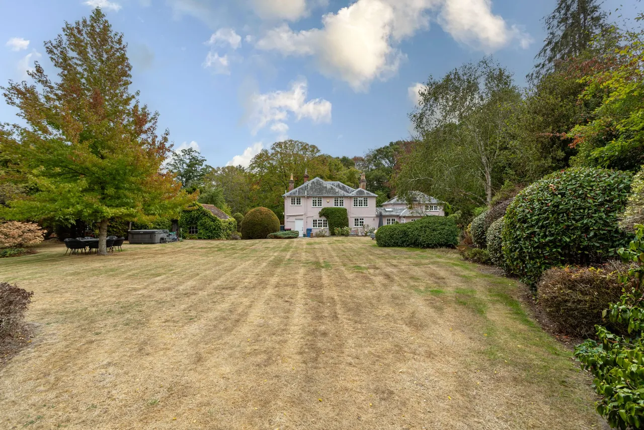 Reading Road, Mattingley, RG27, photo 20