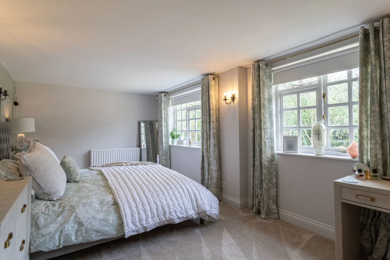 Reading Road, Mattingley, RG27, photo 13