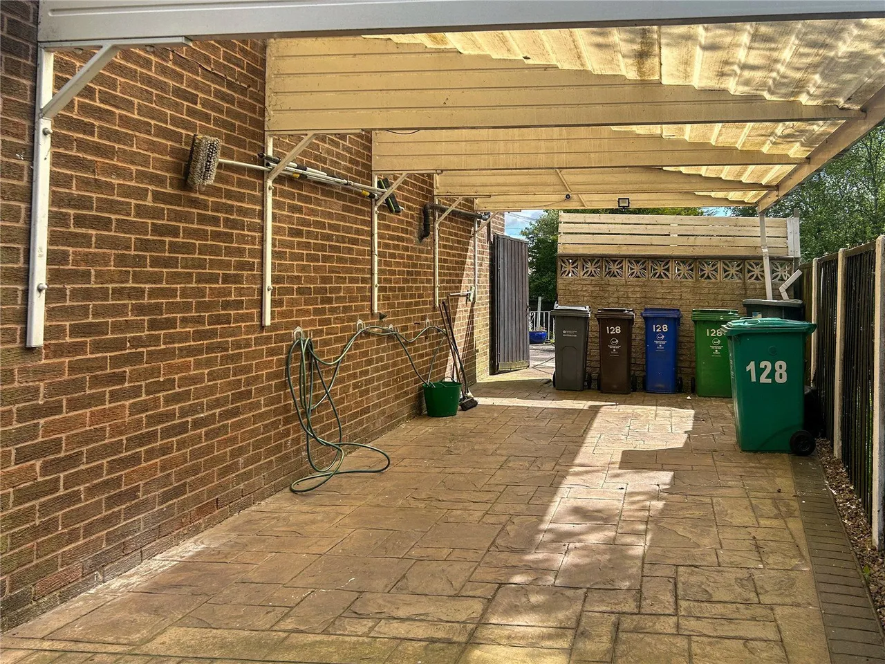 Nuthurst Road, New Moston, M40, photo 8