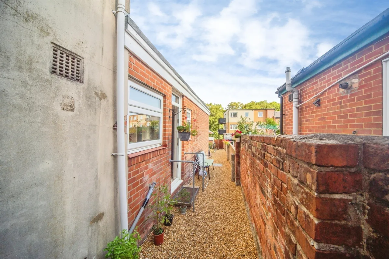 Winchester Road, Southampton, SO16, photo 19
