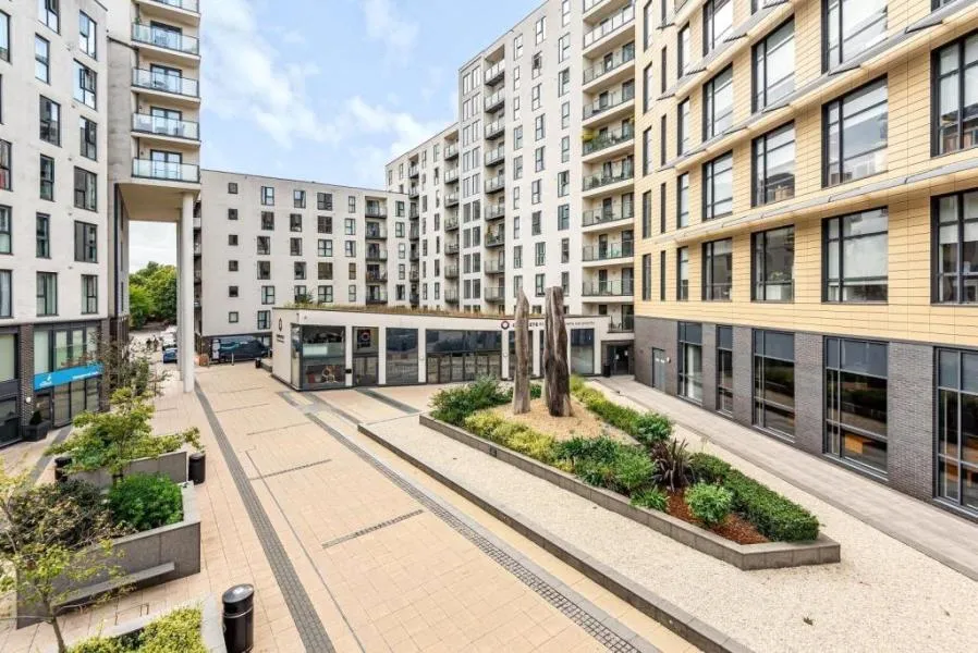 1 bed flat to rent, Nankeville Court, Woking, GU22