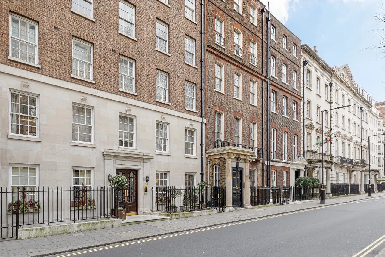 Upper Grosvenor Street, Mayfair, London, photo 11