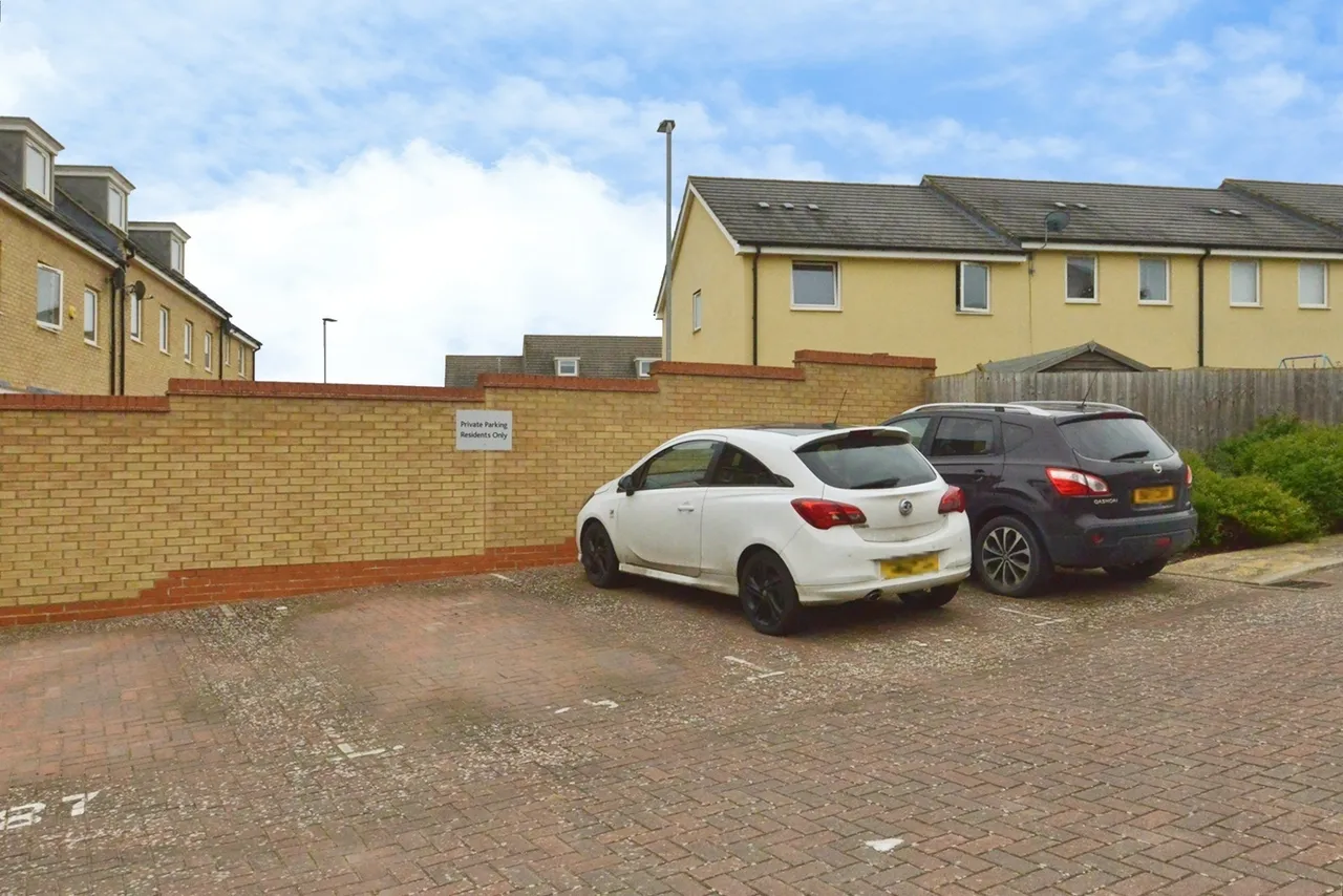 Angus Way, Whitehouse, Milton Keynes, Buckinghamshire, MK8, photo 17