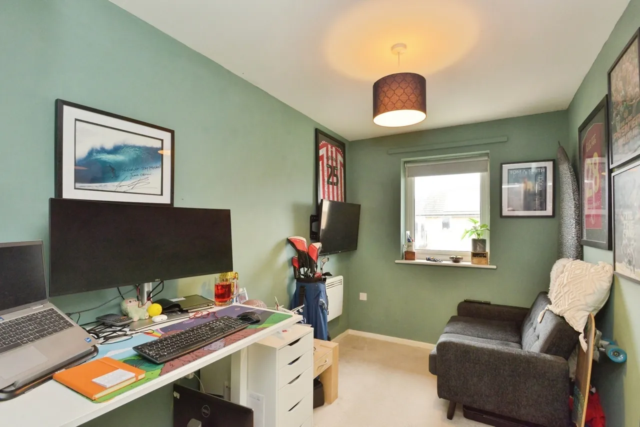 Angus Way, Whitehouse, Milton Keynes, Buckinghamshire, MK8, photo 15