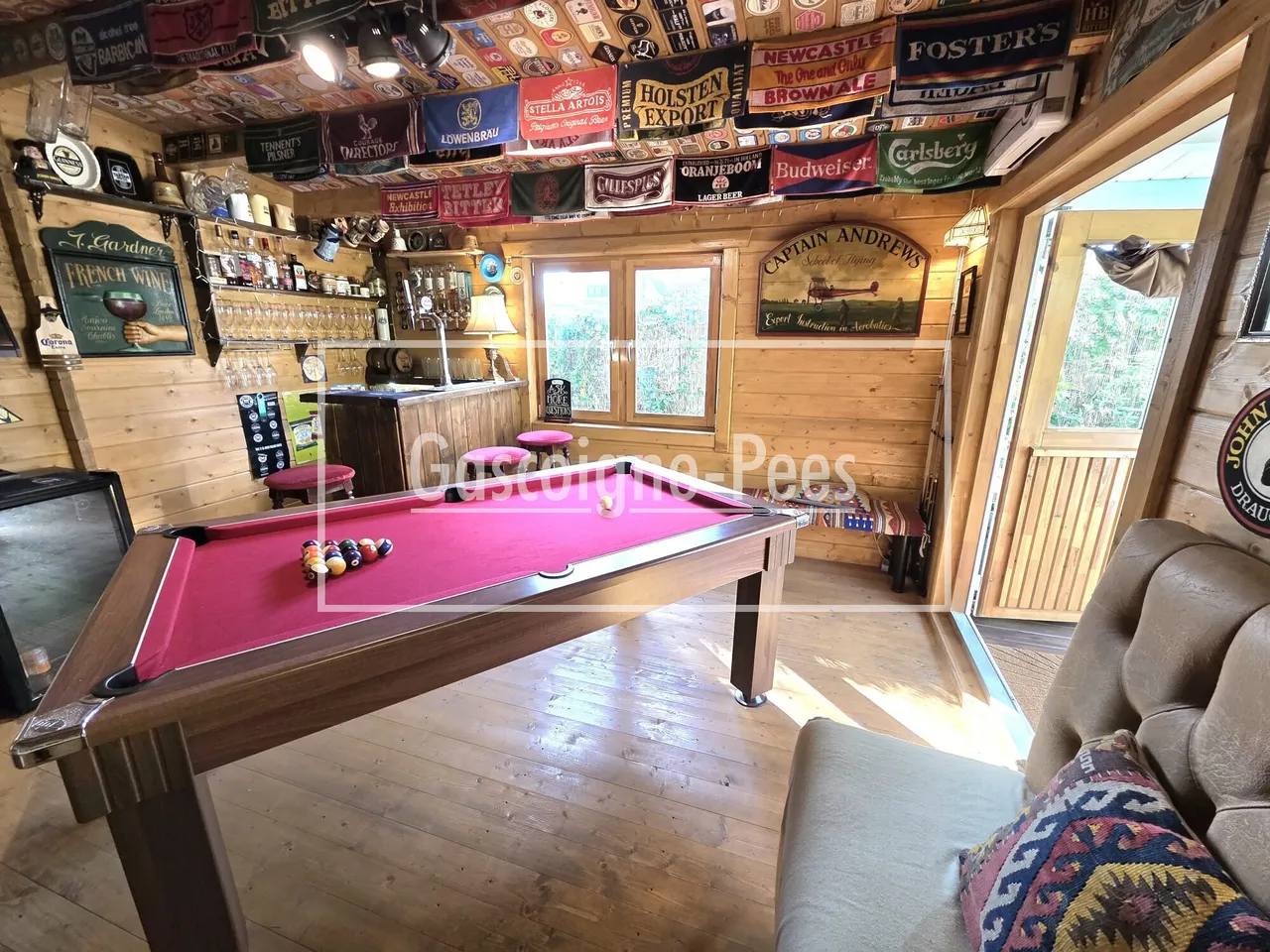 Chessington Hill park, KT9, photo 14