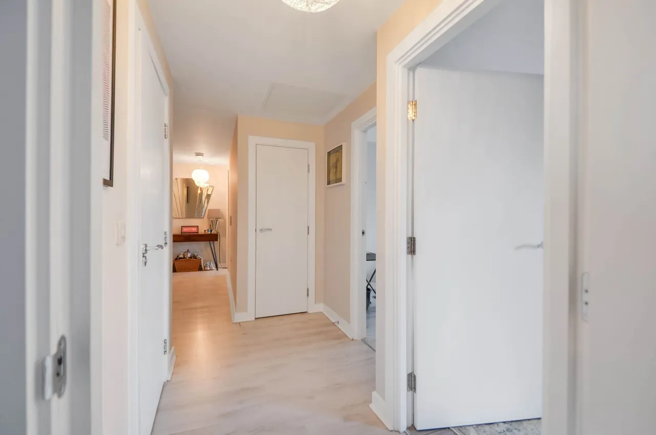 Metropolitan House, Pump House Crescent, TW8 0HA, photo 5