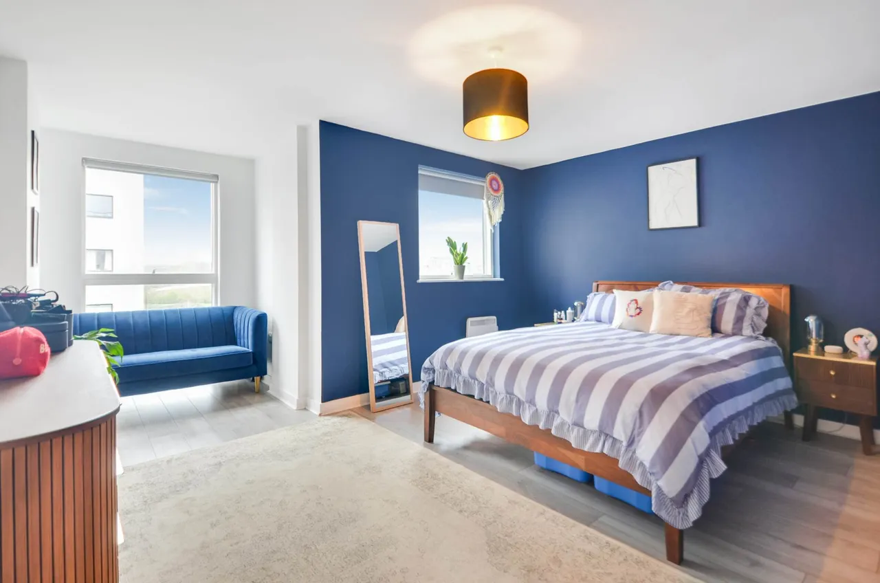 Metropolitan House, Pump House Crescent, TW8 0HA, photo 6