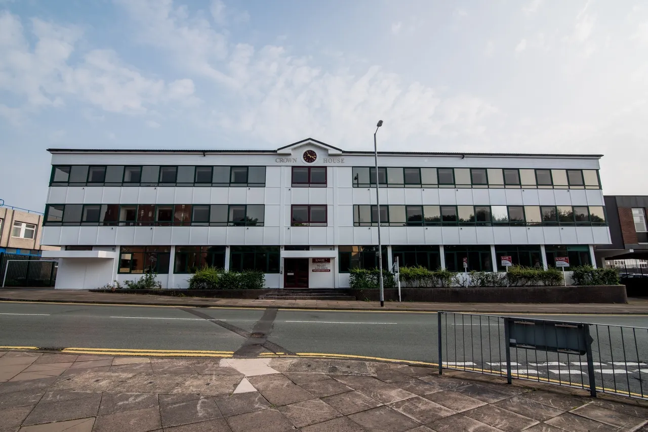2 bed flat to rent — Beecroft Road, Cannock, WS11