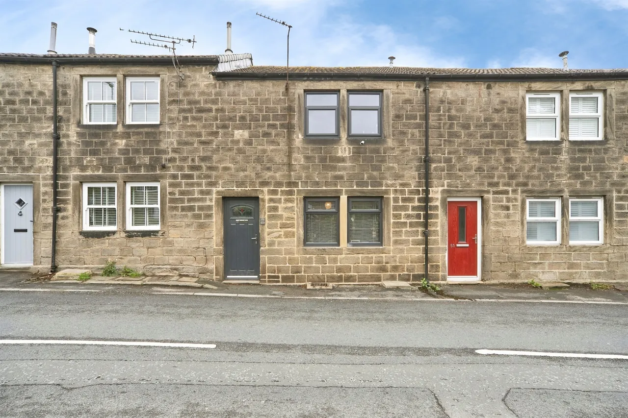 2 bed house for sale — Long Row, Horsforth, Leeds