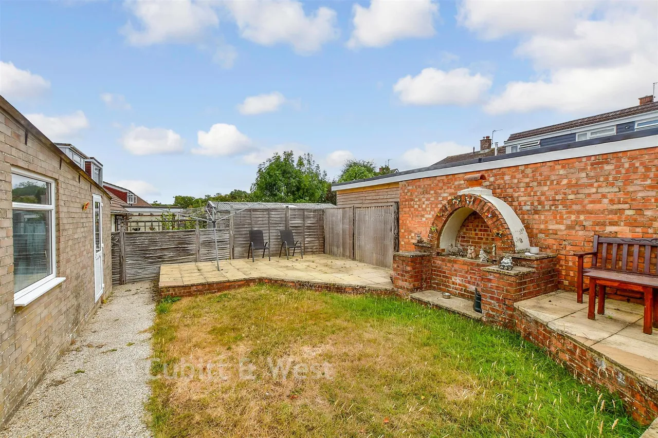 Catherington Lane, Waterlooville, PO8, photo 2