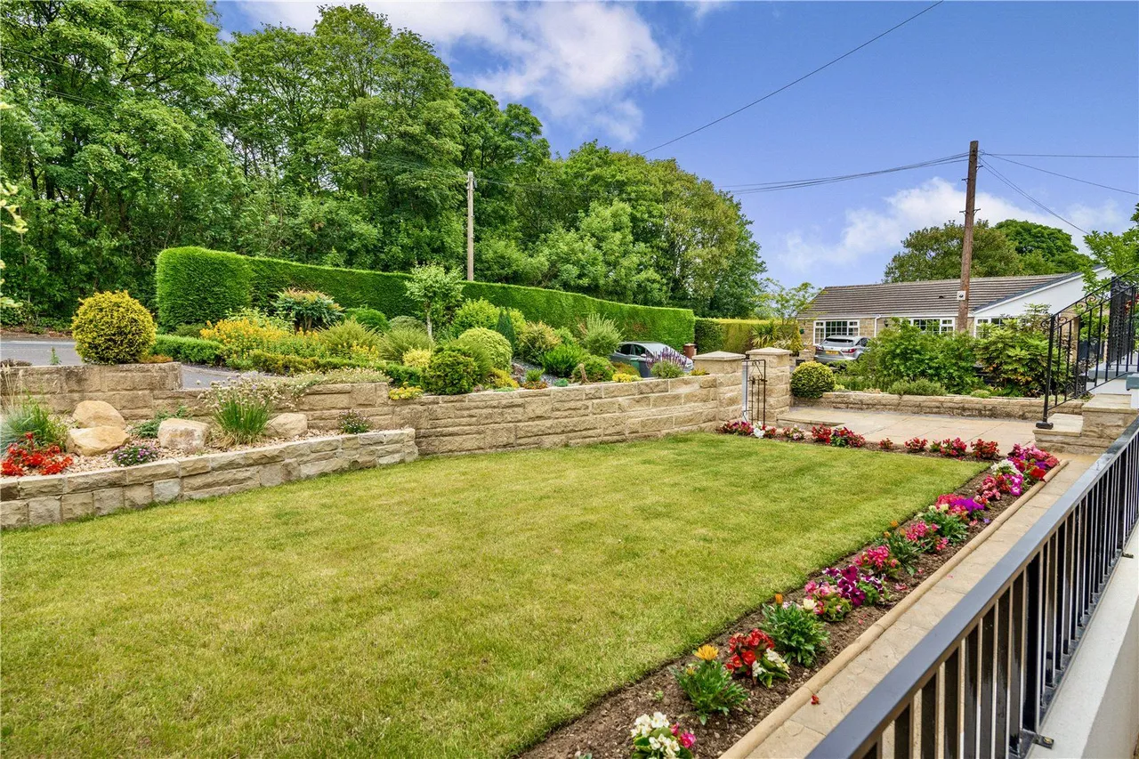 Larchwood, Scarcroft, LS14, photo 20