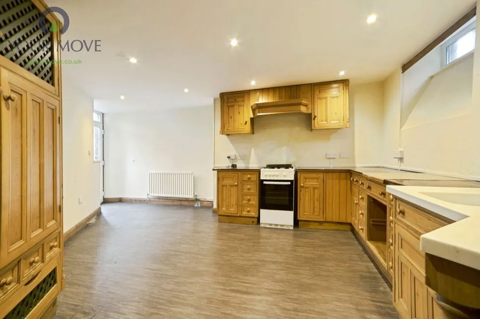 Harris Street, Bingley, West Yorkshire, BD16, photo 5