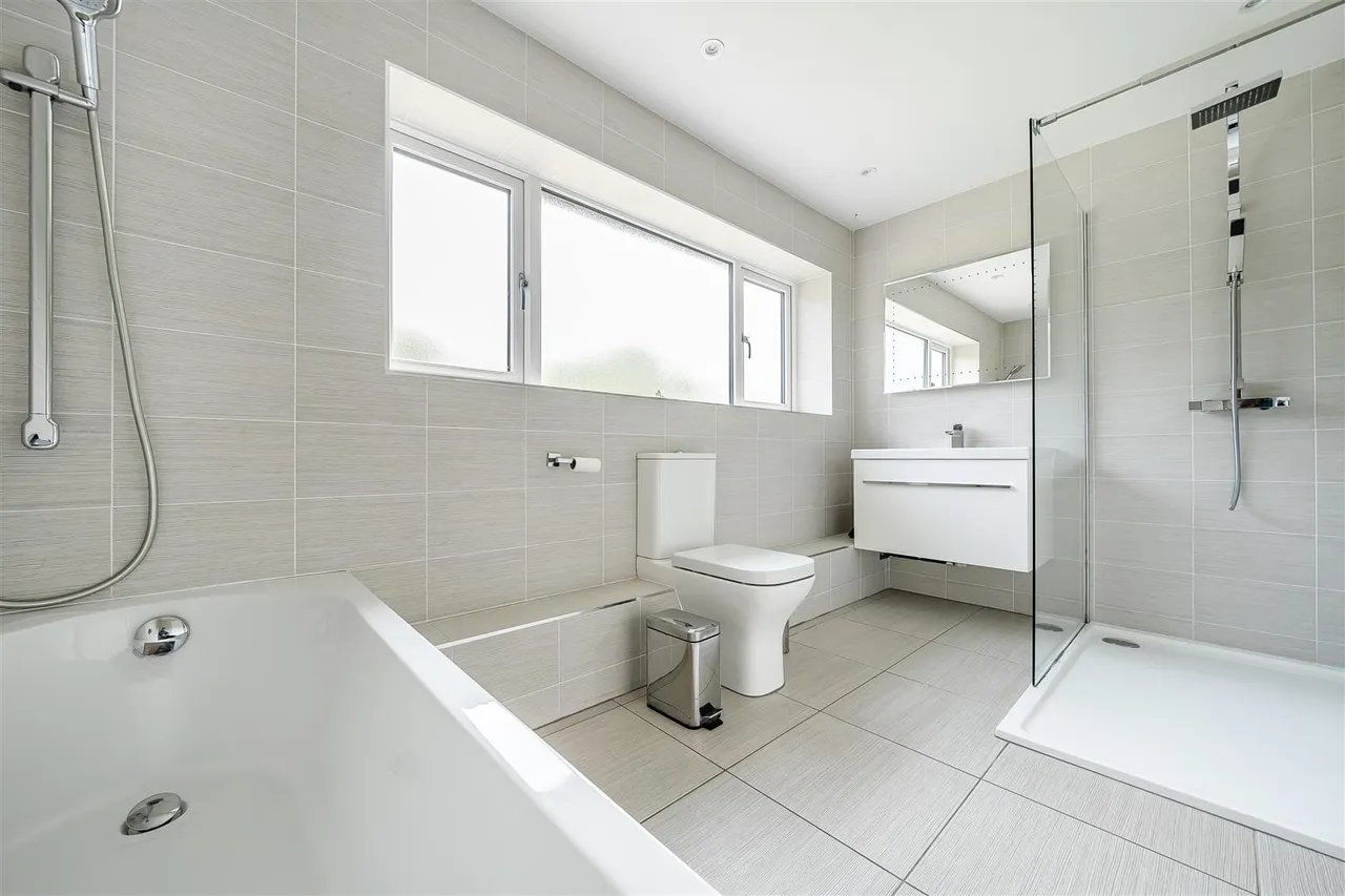 Thornton Avenue, Warsash, photo 20