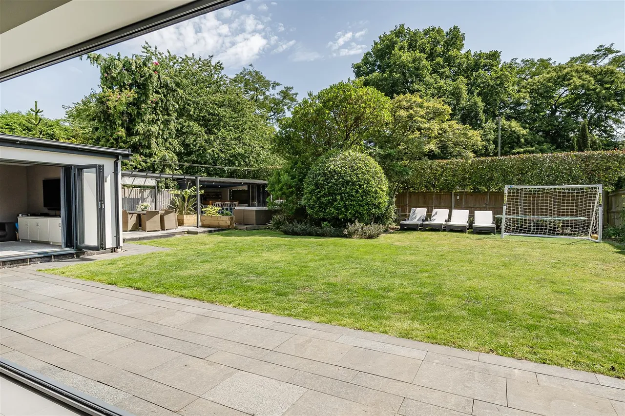 Thornton Avenue, Warsash, photo 5