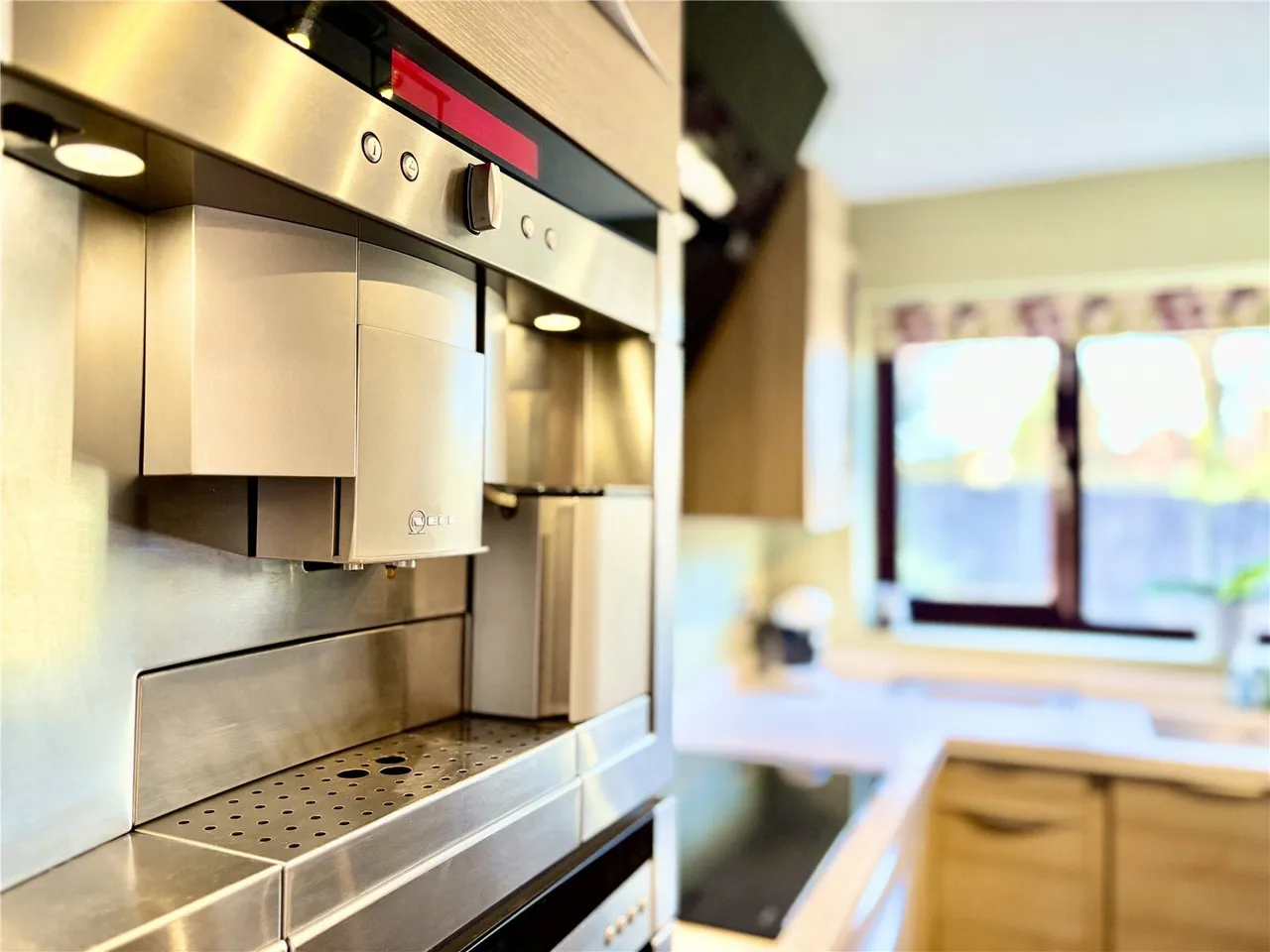 Weddington Road, NUNEATON, Warwickshire, CV10, photo 19