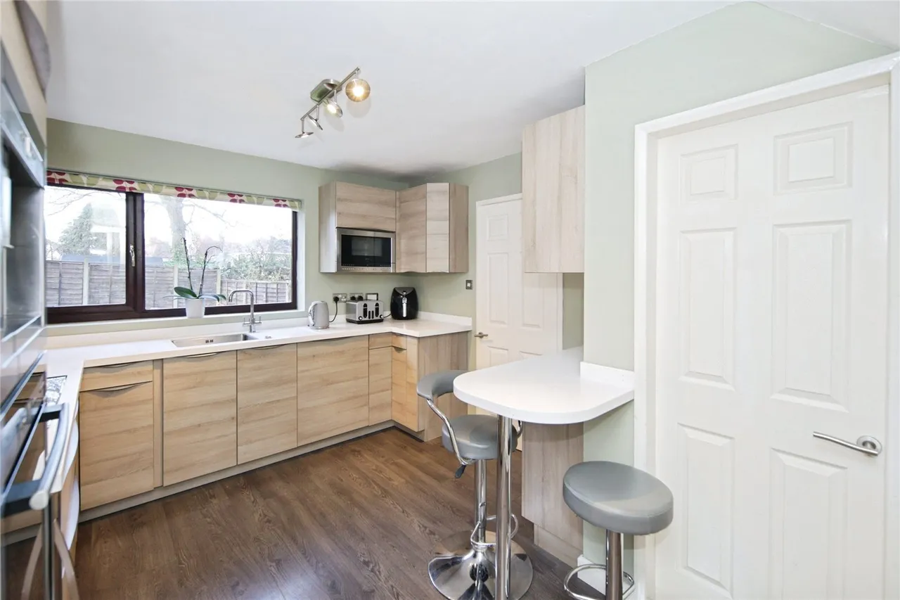 Weddington Road, NUNEATON, Warwickshire, CV10, photo 4