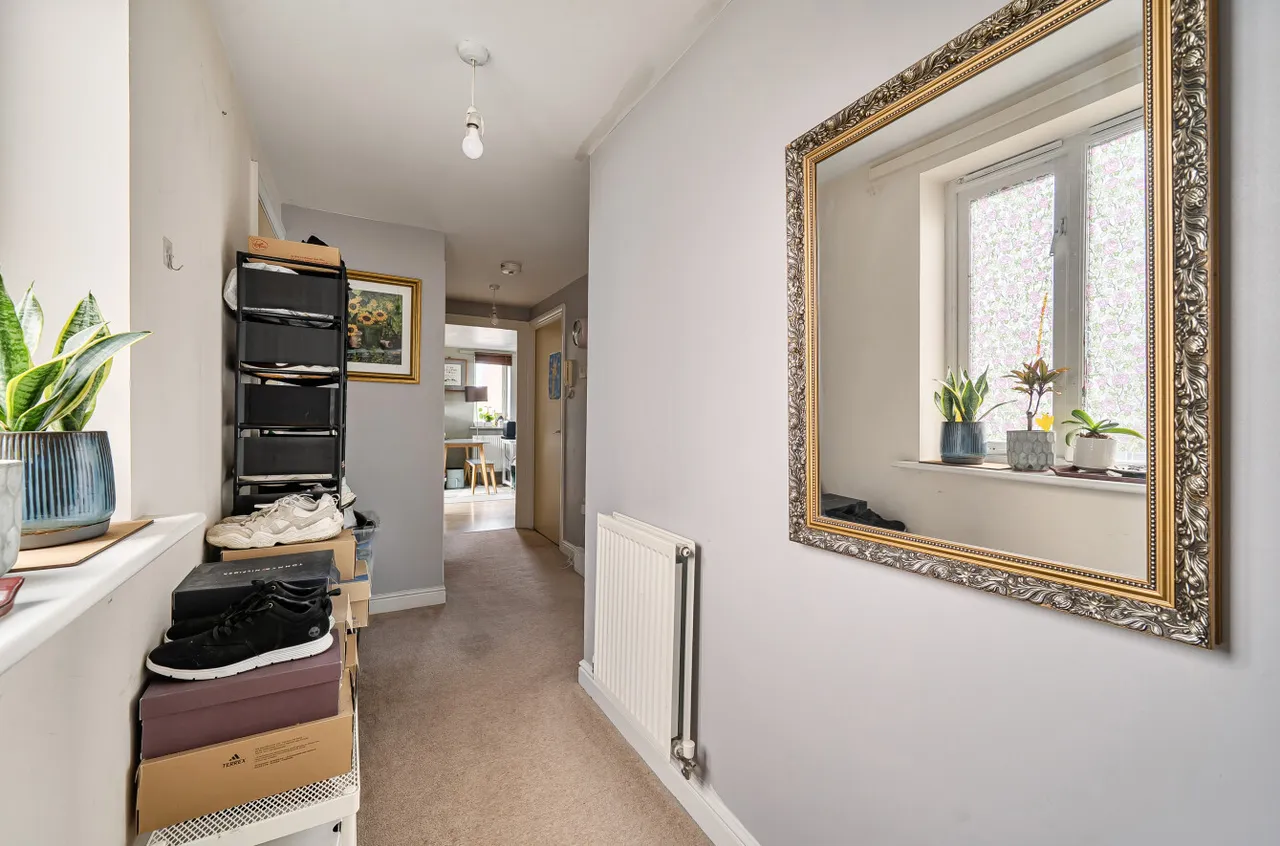 Chandlers Close, West Molesey, KT8, photo 14