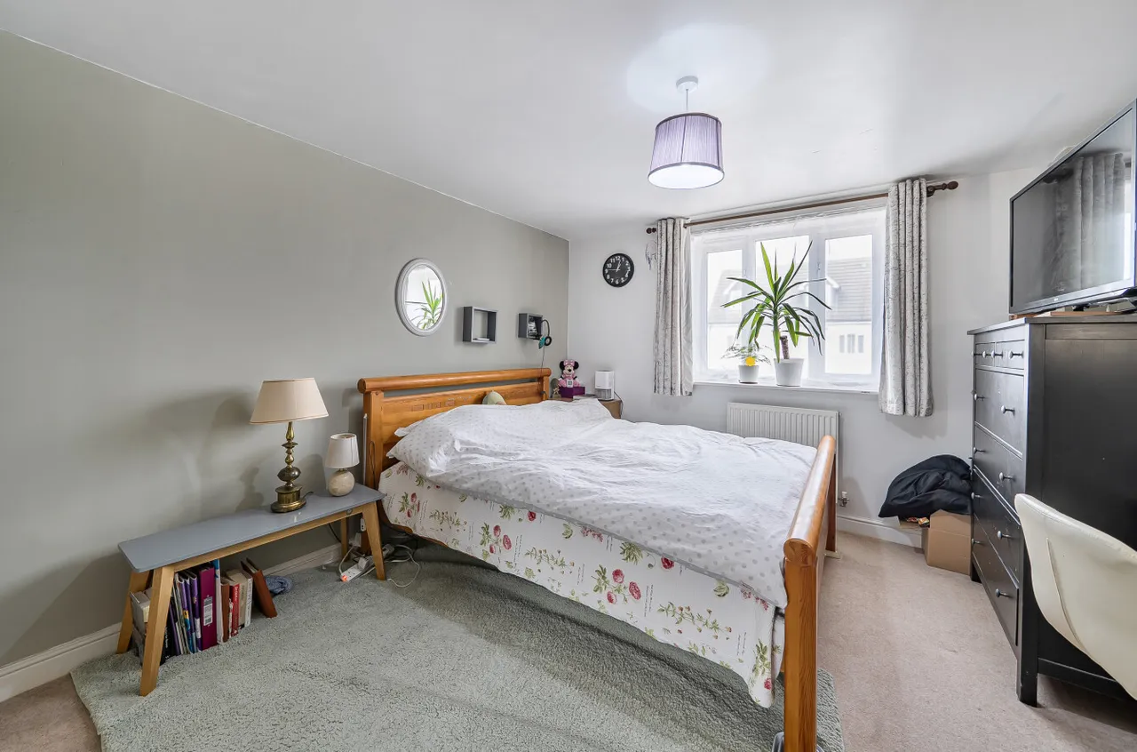 Chandlers Close, West Molesey, KT8, photo 4