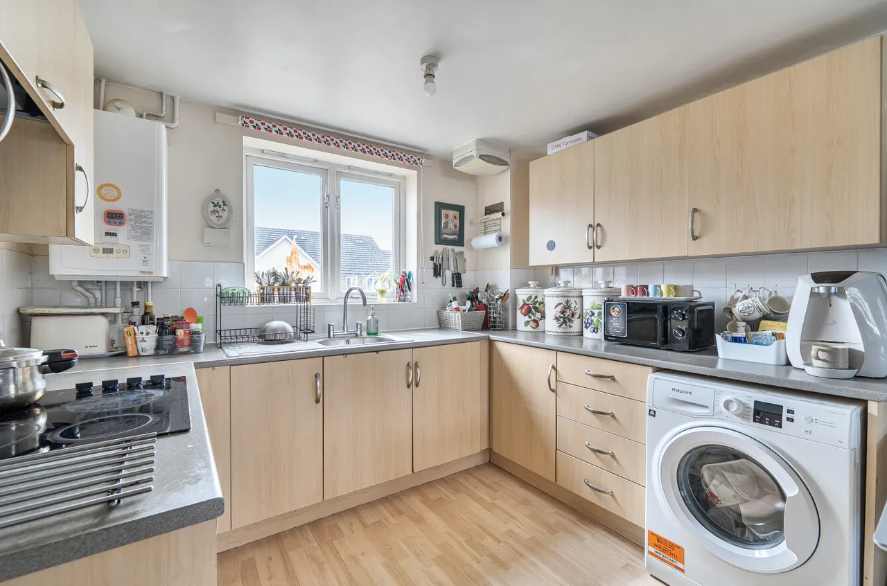 Chandlers Close, West Molesey, KT8, photo 10