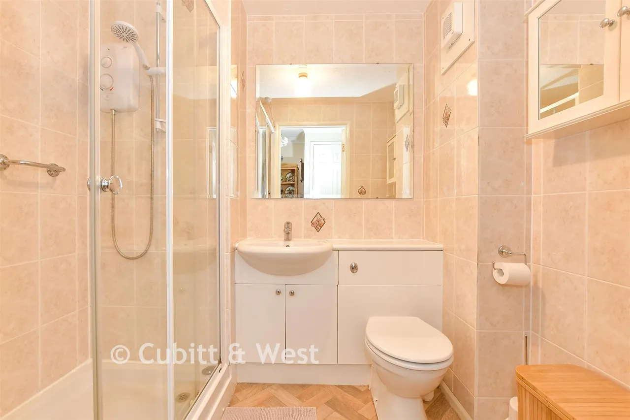 Holman Close, Waterlooville, PO8, photo 6