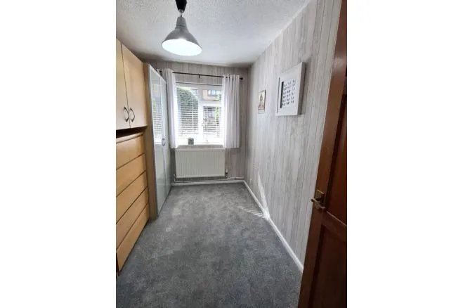 Penryn Avenue, Oldham, OL2, photo 11