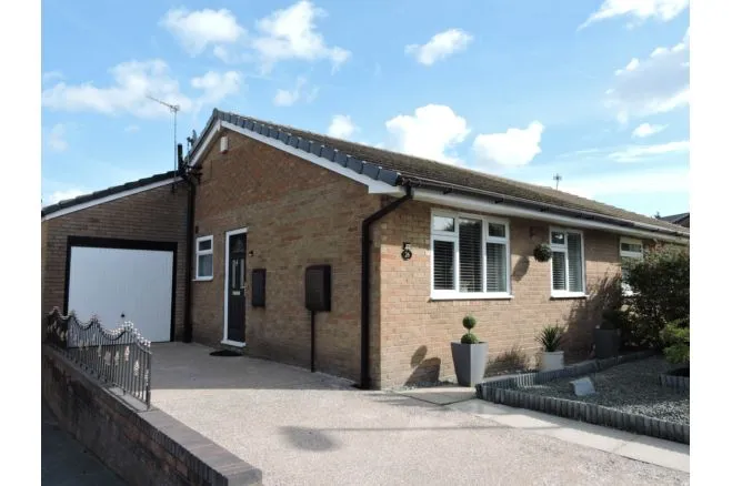 2 bed house for sale, Penryn Avenue, Oldham, OL2