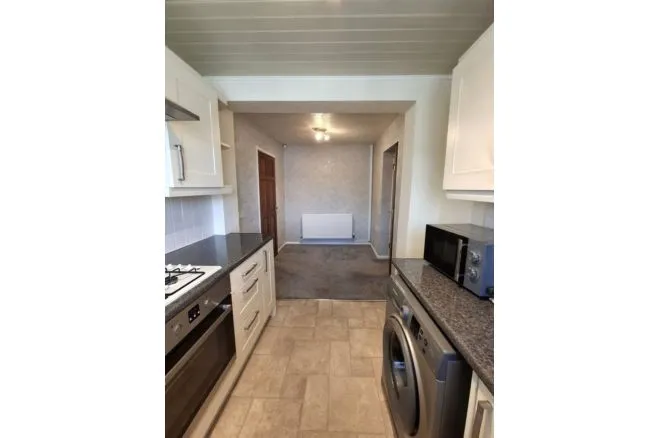Penryn Avenue, Oldham, OL2, photo 15