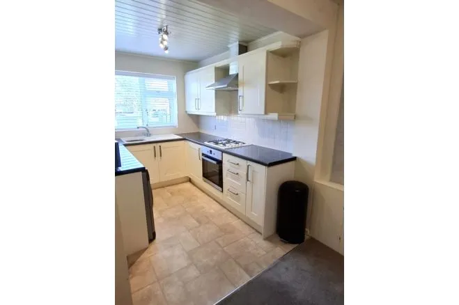 Penryn Avenue, Oldham, OL2, photo 14