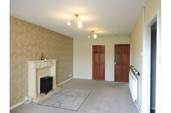 Penryn Avenue, Oldham, OL2, photo 4
