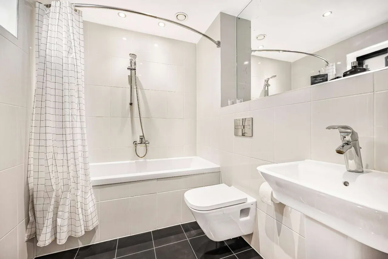The Park, Cheltenham, Gloucestershire, GL50 2GA, photo 12