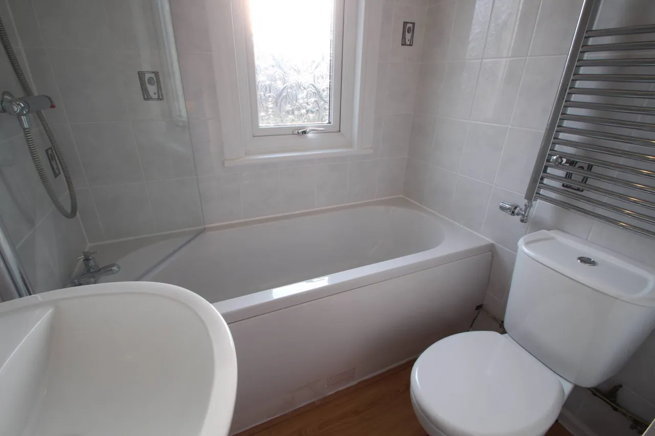 Howard Road, Dartford, photo 4