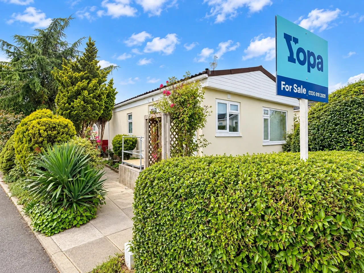 2 bed mobile home for sale, Woodlands Park, Bristol, BS32