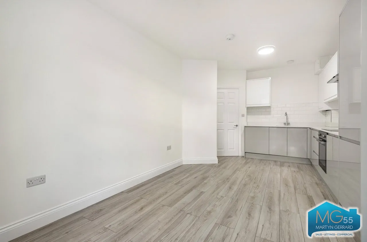 Woodhouse Road, North Finchley, N12, photo 7