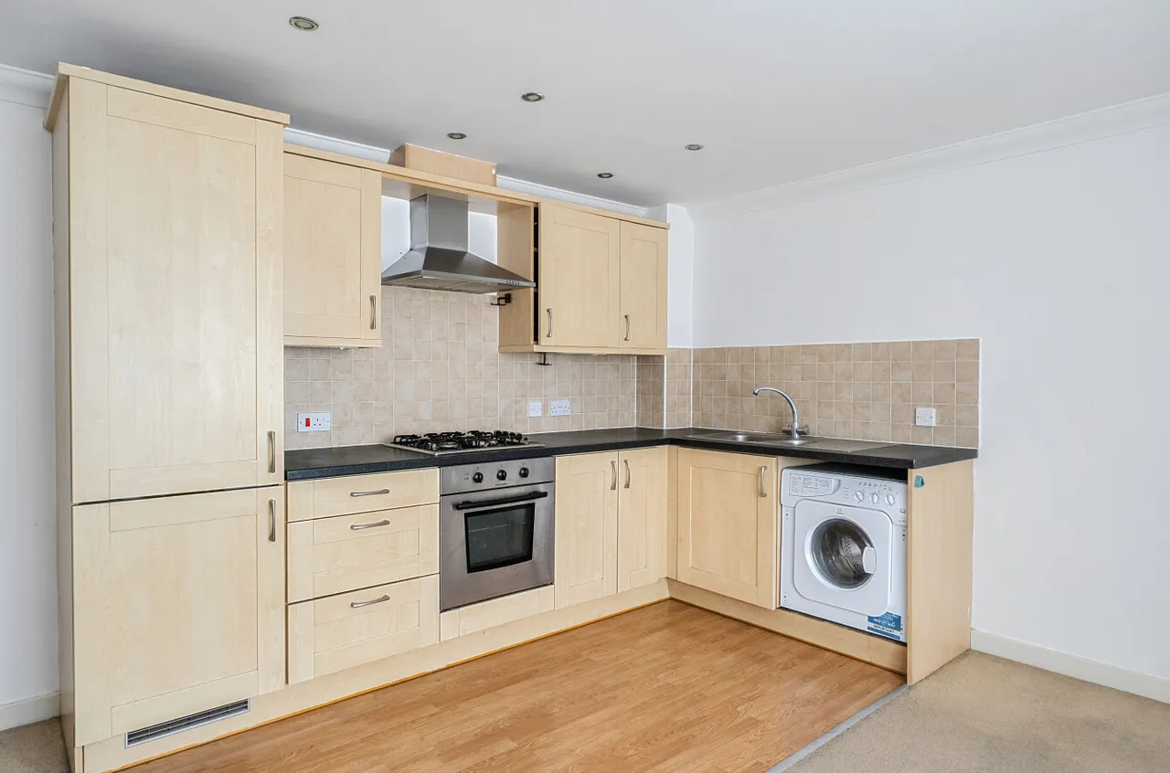 Mansel Road East, Millbrook, SO16, photo 5