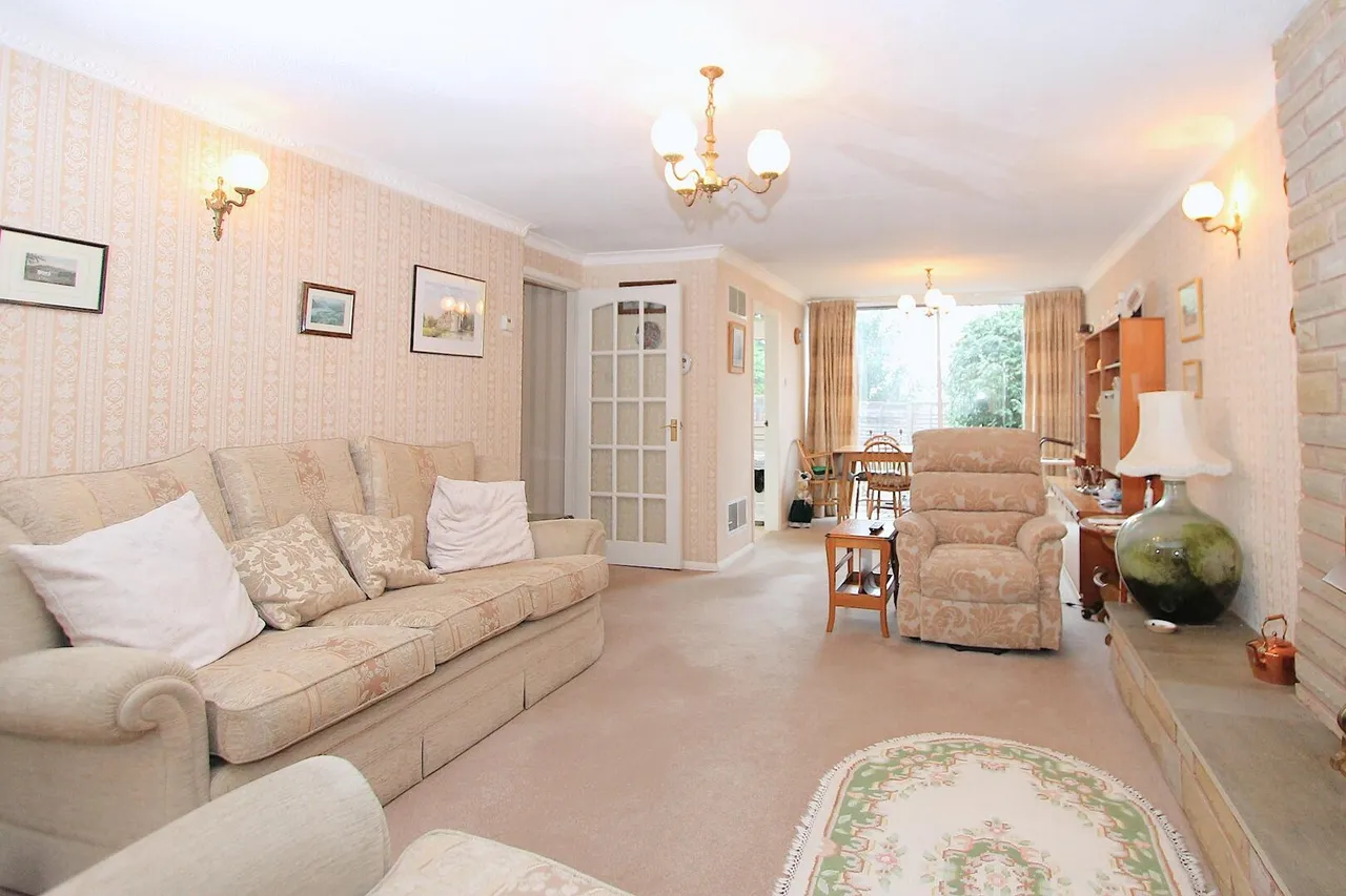 Redhill Close, Oldswinford, Stourbridge, photo 3