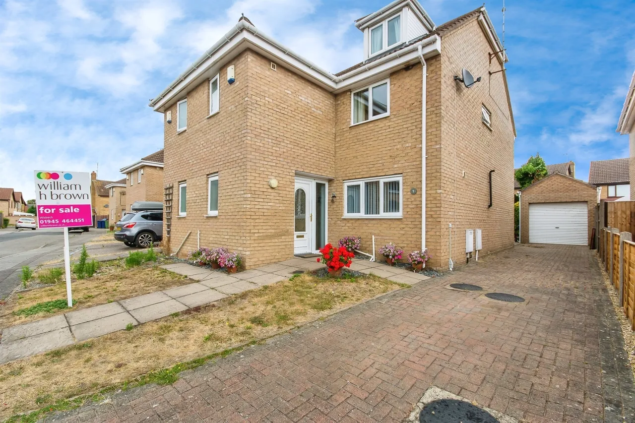 3 bed house for sale — Apeldoorn Walk, Wisbech