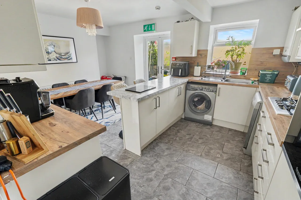 Wood Road, Pontypridd, photo 14