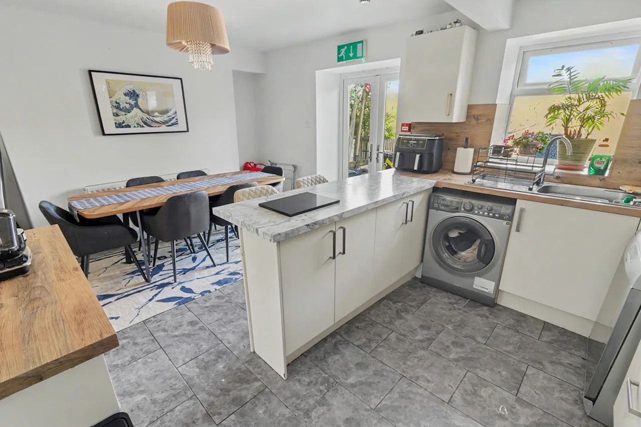 Wood Road, Pontypridd, photo 16