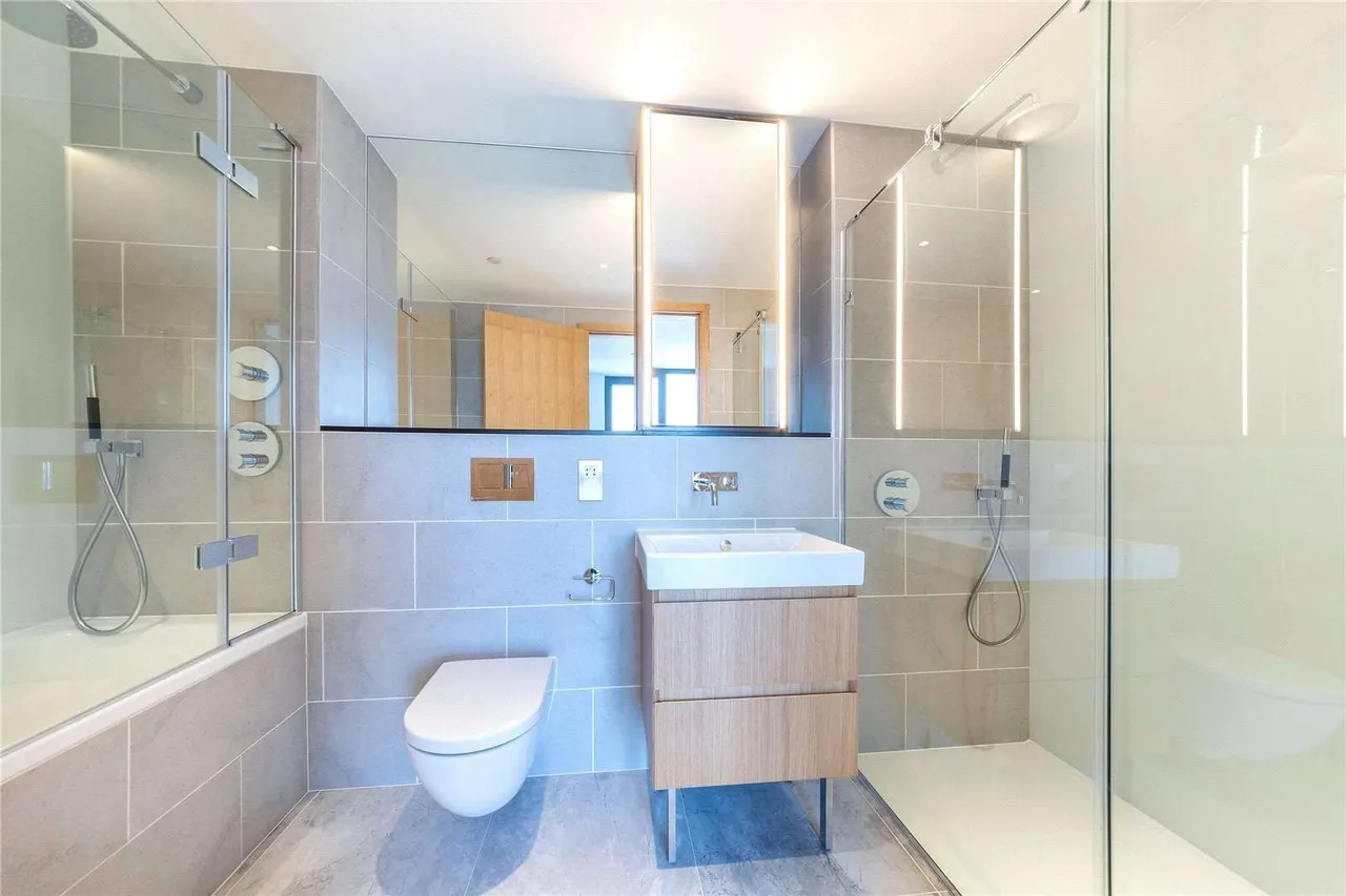 Bellwether Lane, London, SW18, photo 7