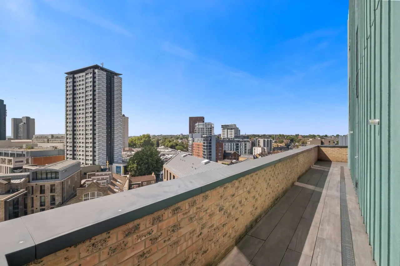 Bellwether Lane, London, SW18, photo 4