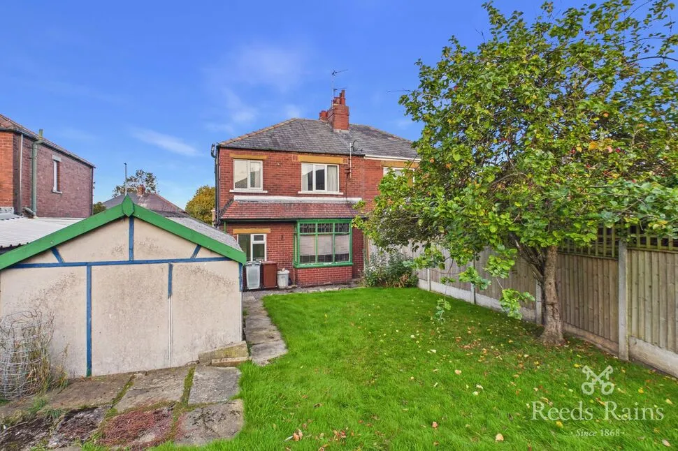Corporation Street, Morley, LS27, photo 11