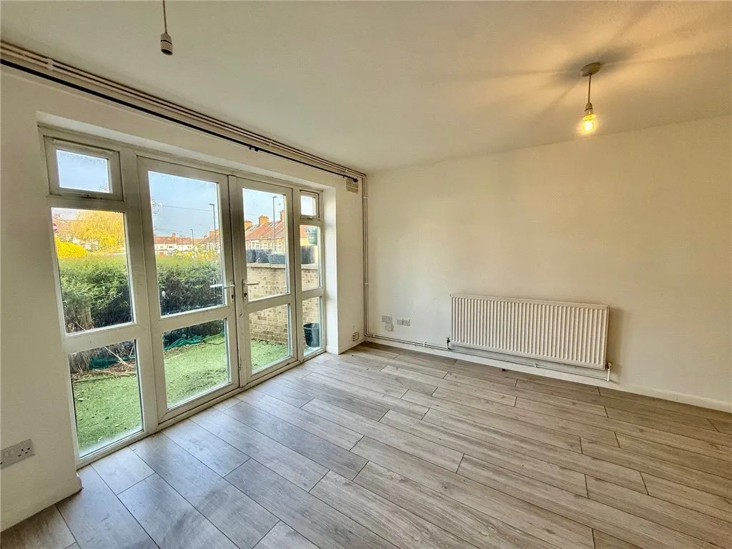 Parry Road, London, SE25, photo 3