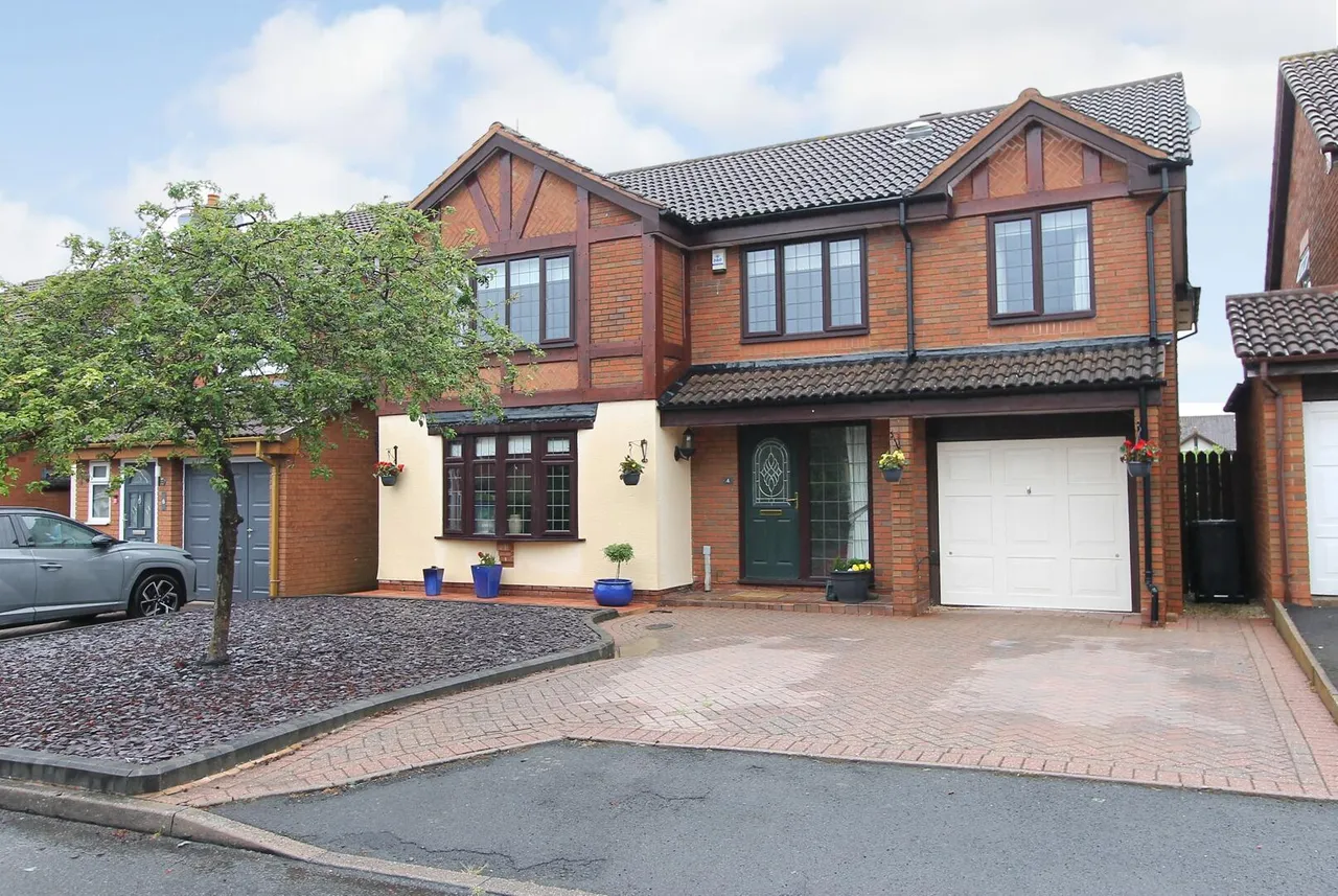 5 bed house for sale — Pochard Close, Kidderminster