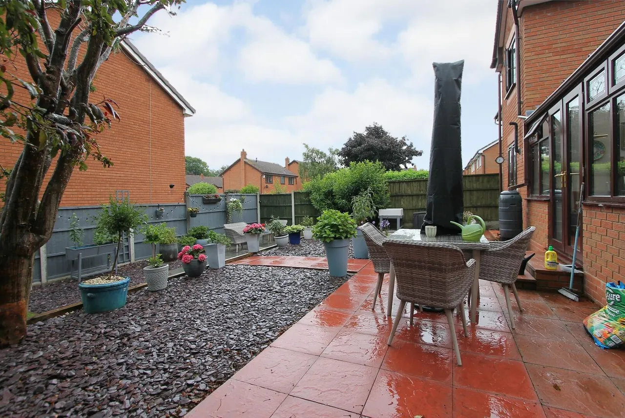 Pochard Close, Kidderminster, photo 20