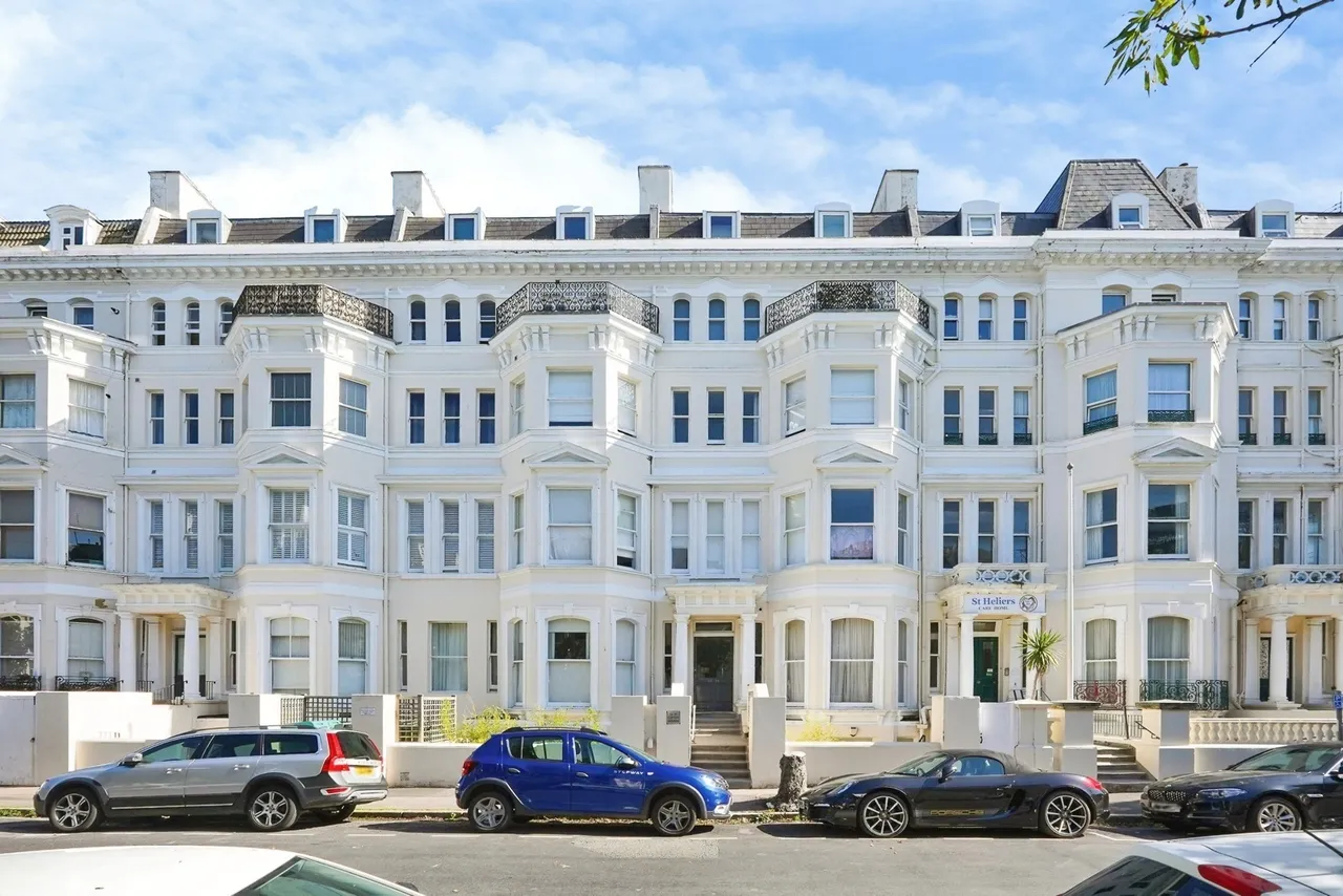 Clifton Gardens, Folkestone, CT20, photo 17