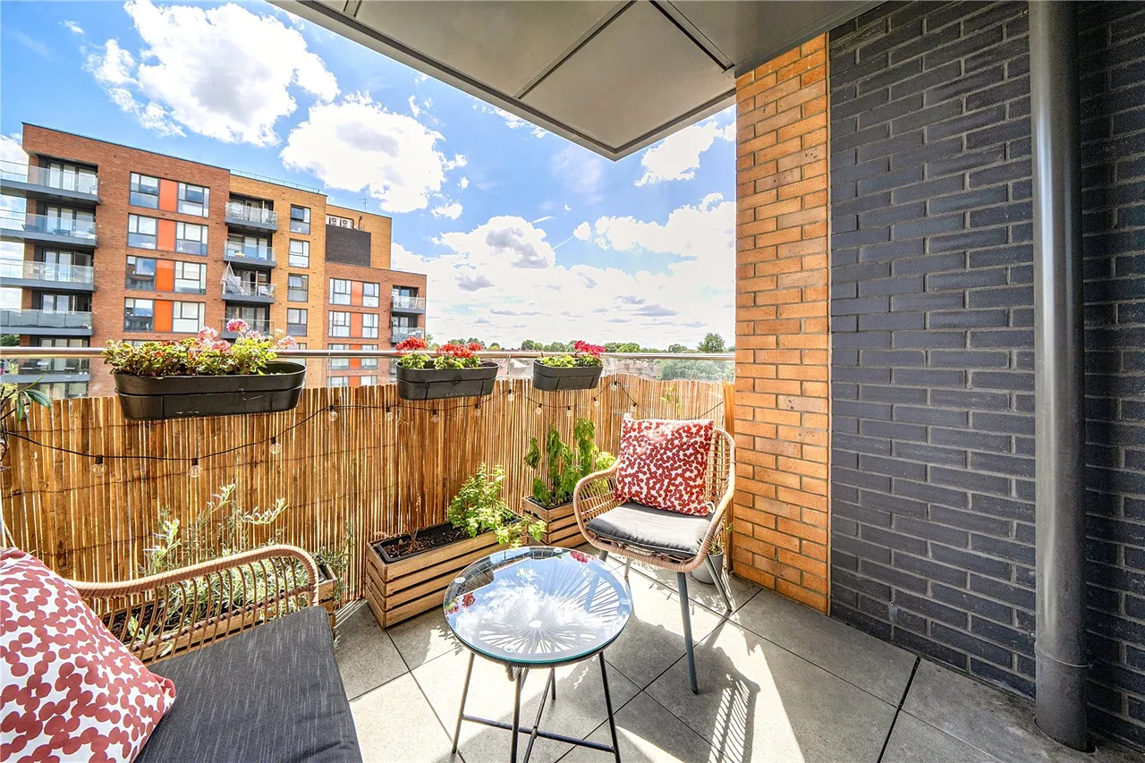 Copley Close, Hanwell, W7, photo 2